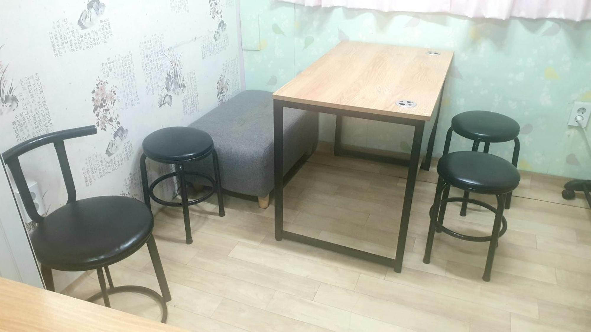Photo Park Guesthouse سيول الغرفة الصورة